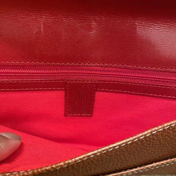 Beautiful TUSK brown Leather Envelope Clutch Wristlet Wallet with red lining - Picture 4 of 7